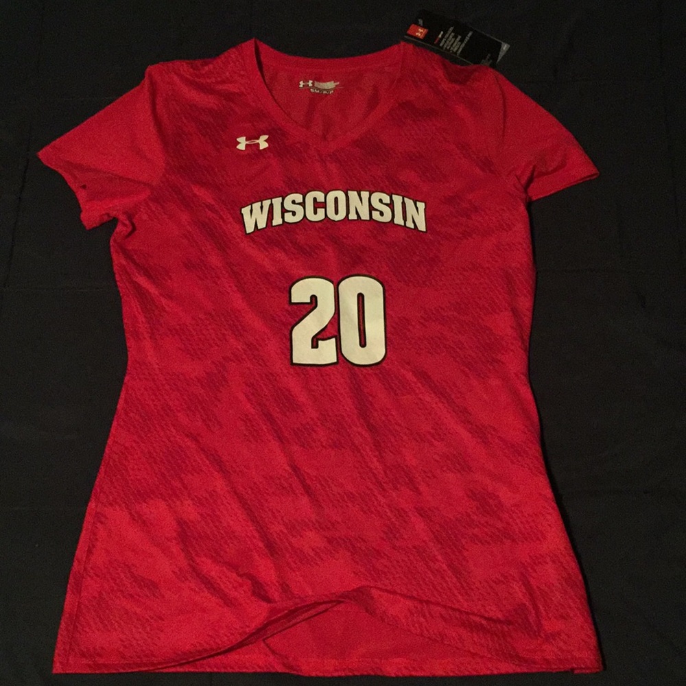Under Armour Wisconsin women’s tee